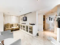 S15 Sukhumvit Hotel Hotels near Korean Town