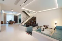 Yaoshan Xu · Natural Qixin | Minimalist Modern Qingning Boutique Stay - en bord de mer