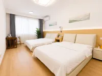 Cloud & Mountain Lodge · Retreat & Cinema Homestay (Carp Stream Scenic Area Branch) - Balkon
