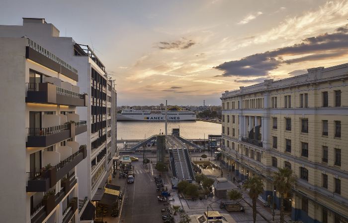 Mural Piraeus Hotel