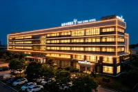 Tuke China Hotel - parking