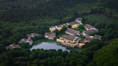 Huanxiu Resort & Spa Hotel - vue sur la montagne