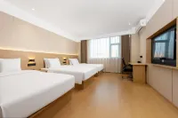 Yuejinghao Select Hotel (Yancheng Dafeng Yongtai International Square) - parking