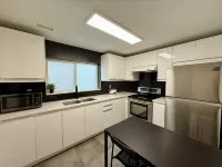 PRIVATE ROOM NEAR BROADWAY UBC - 4 estrellas