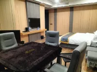 Nanbu Minghu Hotel (First Branch)