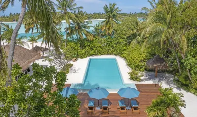 Naladhu Private Island Maldives Các khách sạn ở Dhigu