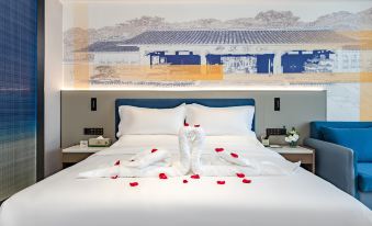 Doubletree Jingan Hotel (Shuangjiang County People's Government Branch)