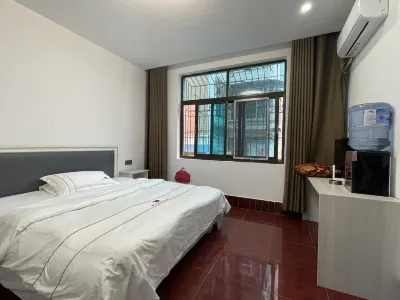 Liuzhi District Yicheng Hotel Hotel berhampiran Lanmaohe Canyon