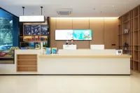 City Comfort Inn Hotel (Yichang Zhijiang Qixing Square Guomao)