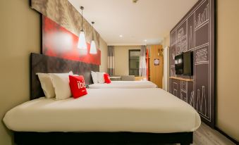 Ibis Hotel