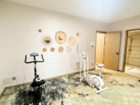 Five Elephants Hotel シアヌークビルのホテル