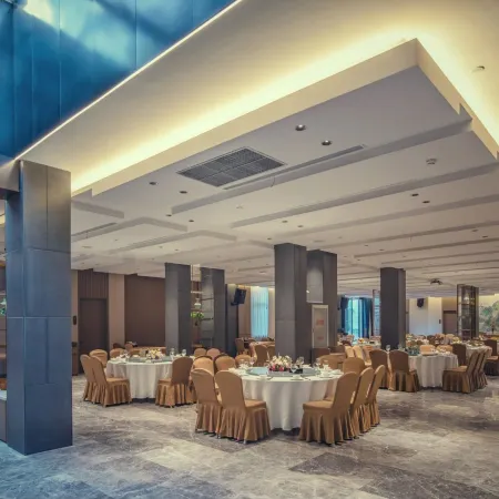 Green  season  hotel