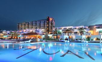 Ushuaïa Ibiza Beach Hotel - Adults Only - Housity