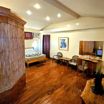 Cocoloco Beach Resort