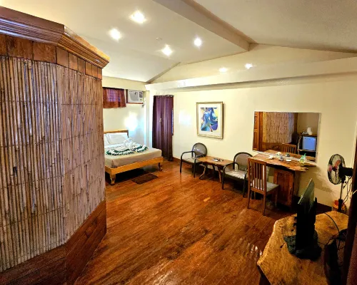 Cocoloco Beach Resort Hotels near Station 3