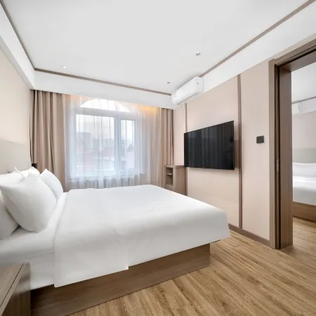 HanTing Hotel (Heihe Zhongyang Pedestrian Street)