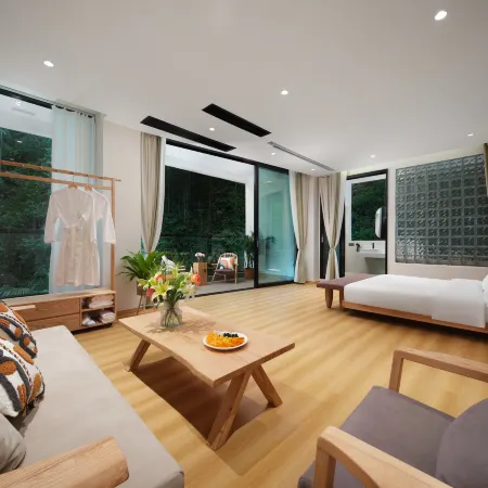 QING•HOUSE