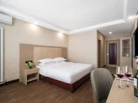 Beijing LanWan International Hotel (Capital Airport Xinguozhan Branch) فنادق في بكين