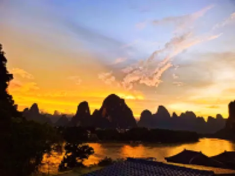 Liyin Jiangjing Meisu (Yangshuo Xingping Ancient Town, Twenty Yuan Scenic Area Branch)