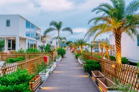 Shanwei Lufeng Haina Jintan Homestay Отели рядом с достопримечательностью «Kwan-yin Ridge»