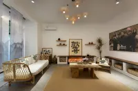 Non-resident Art House Urban Villa (Chengdu Dufu Caotang Longzhuyan Subway Entrance)