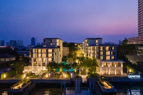 The Quarter Chaophraya by Uhg