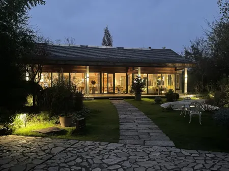 wind Valley Natural Farm Отели рядом с достопримечательностью «Anhui Foreign Languages University»