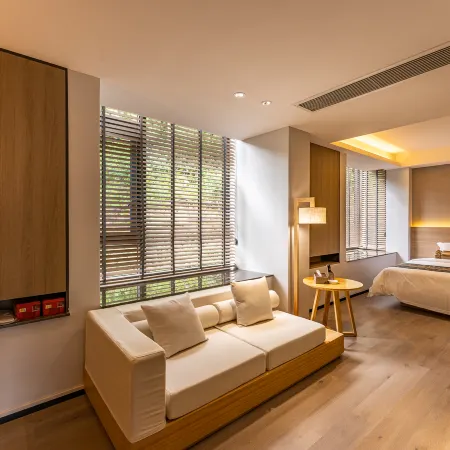 Lichuan Liuqiao Misty Rain Hotel