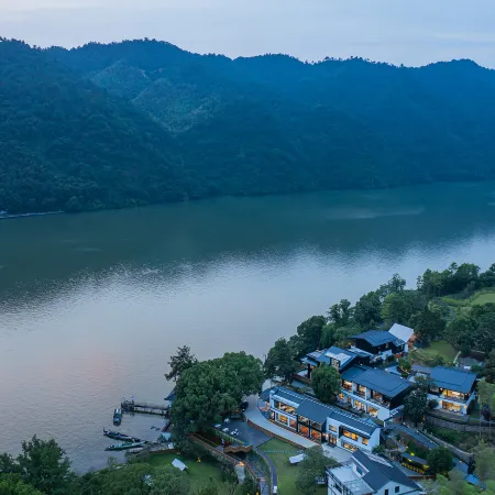 Tonglu Qianfan Yanlingwu