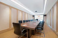 Vienna Hotel (Jenam International Trade City) فنادق في تشىُان نان