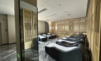 Chizhou Shuiyue Jiangnan Hot Spring Hotel