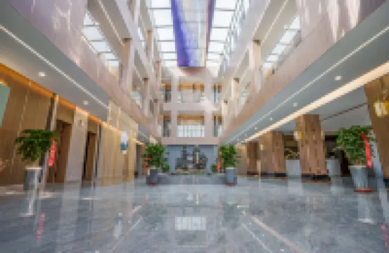 โรงแรมซีเยว่ สาขา พื้นที่ทิวทัศน์ฉีไฉตันเซี่ย อำเภอหลินเซอ จางเย่