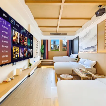 Pinmeiju Hot Spring Cinema Hotel (Dujiangyan Scenic Area South Bridge Branch)