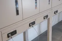 베셀 인 타카다노바바 스테이션