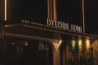 Riverside Hotel