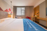 Zhongman Hotel (Nanning Guangxi University Subway Station) Hotel in zona Guangxi Nanning Technician College (Mingxiu West Road)