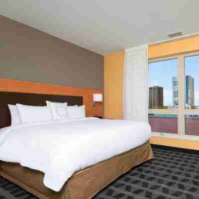TownePlace Suites by Marriott Champaign Rooms