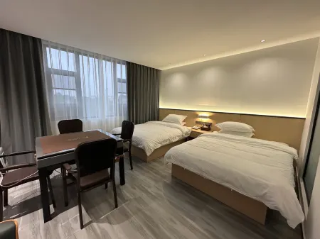 Yiyang 701 Hotel Отели рядом со станцией Yiyang Railway Station