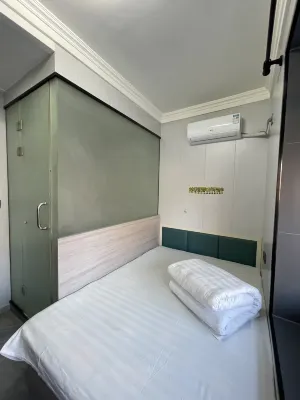 Jinxiao Jiameng Hotel Hotels in Xintiandi Shopping Center