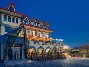 The Castle Hotel (Qingdao Zhanqiao Railway Station Store)