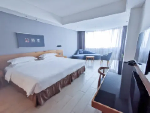 Rhine Hotel