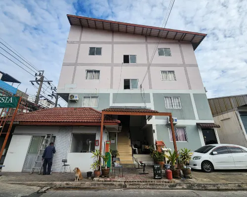 Freesia Bangphi Guest House Hotel dekat GIGAPARK สวนสนุก สุขมหึมา