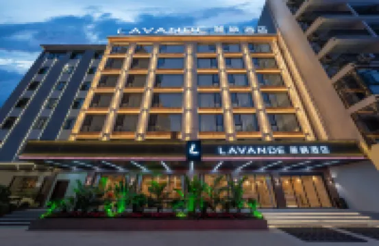 Lavande Hotel (Jinghong Gaozhuang Star Night Market) Hotels in Jinghong