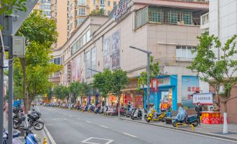 Yiju Hotel (Yingtan Kaixiang Central Plaza)