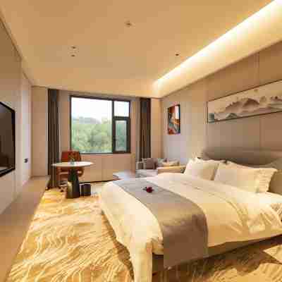 Danxia Mountain Jincheng Hotel Rooms