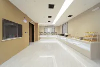 Yeste Hotel (Jingmen Railway Station Zhongtian Street)