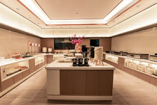 Country Inn & Suites by Radisson Hotel (Hangzhou Tonglu Zhongxin Guangchang) Отели рядом с достопримечательностью «Qilin Commercial Plaza»