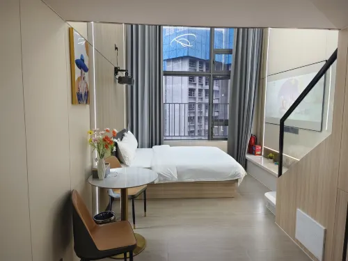 Meichao Apartment (Zhuhai North Railway Station)