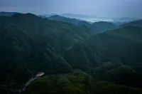 Sonder Inn Hotels near Xiaodong Martyrs' Cemetery