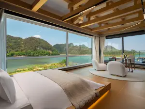 Puzhehei Qingmo Lakeview Resort Hotel